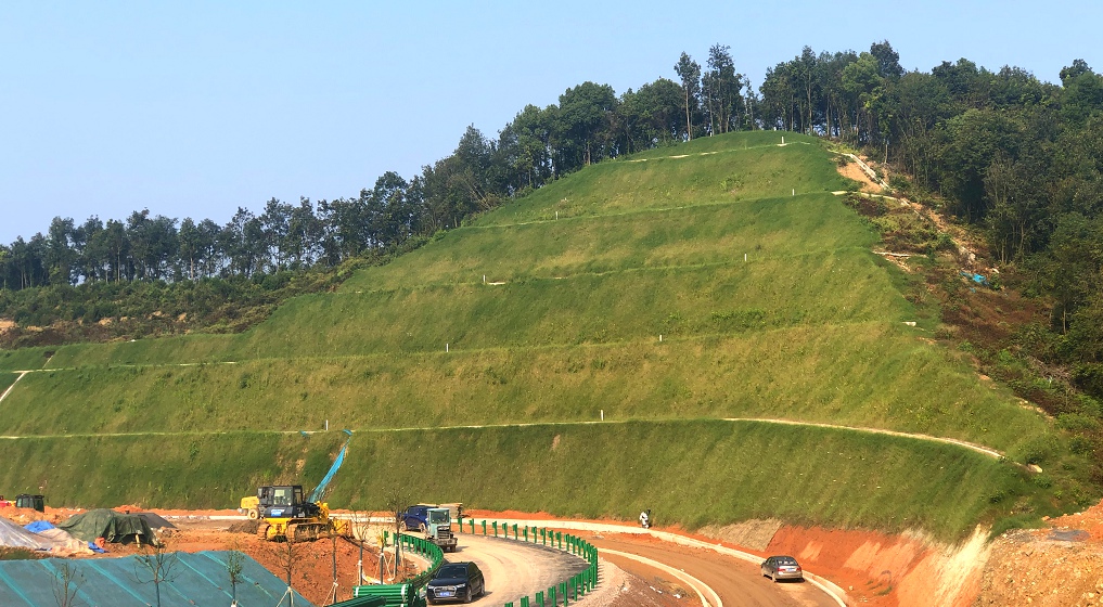 湖北回然護坡綠化工程 構筑生態屏障，重塑綠色礦山